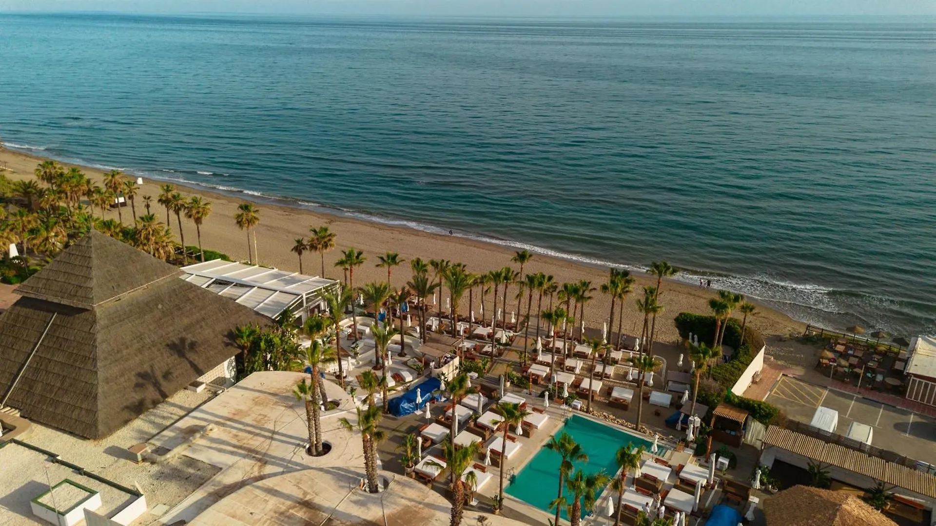 2 Bedroom Apartment Next To The Beach In Elviria, Marbella 0*,